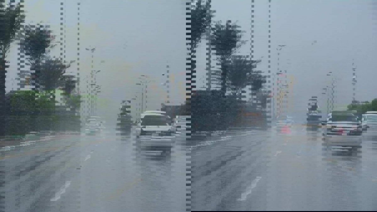 السعودية.. أمطار رعدية غزيرة على الطائف (فيديو)