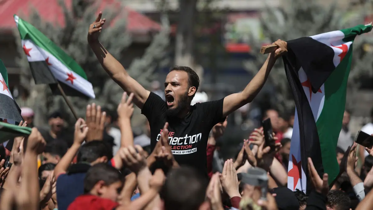 "لن نصالح".. آلاف السوريين يتظاهرون تنديدا بدعوة تركية