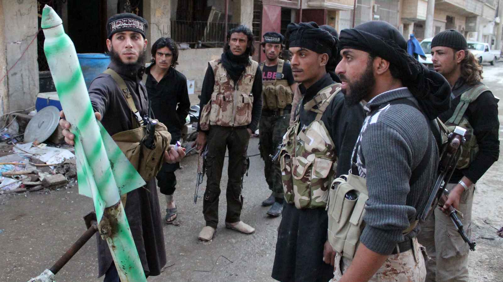 سوريا.. "داعش" ينهض ويهاجم "قسد" في الحسكة ودير الزور