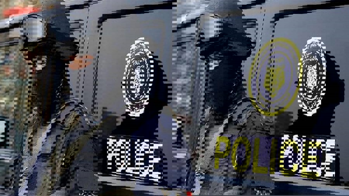 القبض على مصري انتحل صفة ضابط لمدة 32 عامًا