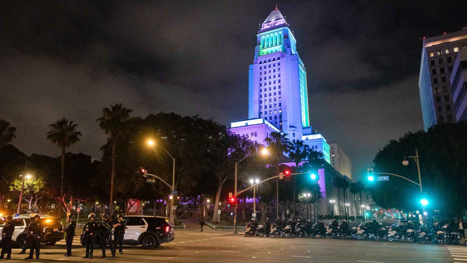 الغارديان: "وحشية" رجال الأمن أجّجت الاحتجاجات في لوس أنجلوس