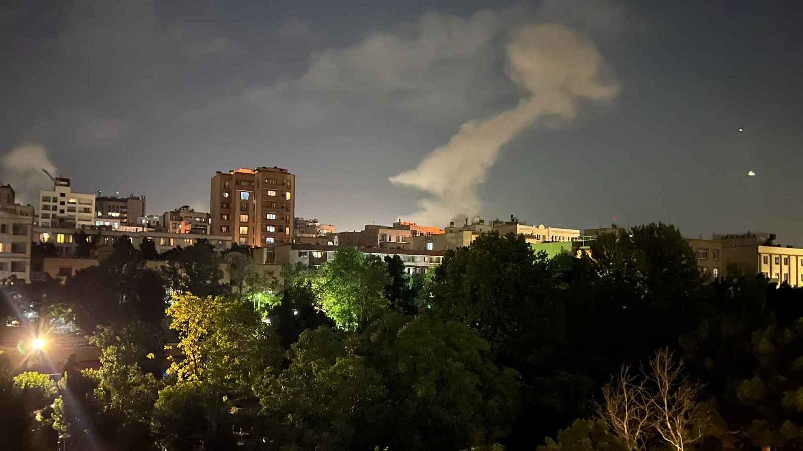 انفجارات عنيفة تهز إيران.. إسرائيل تستهدف منشآت عسكرية حساسة