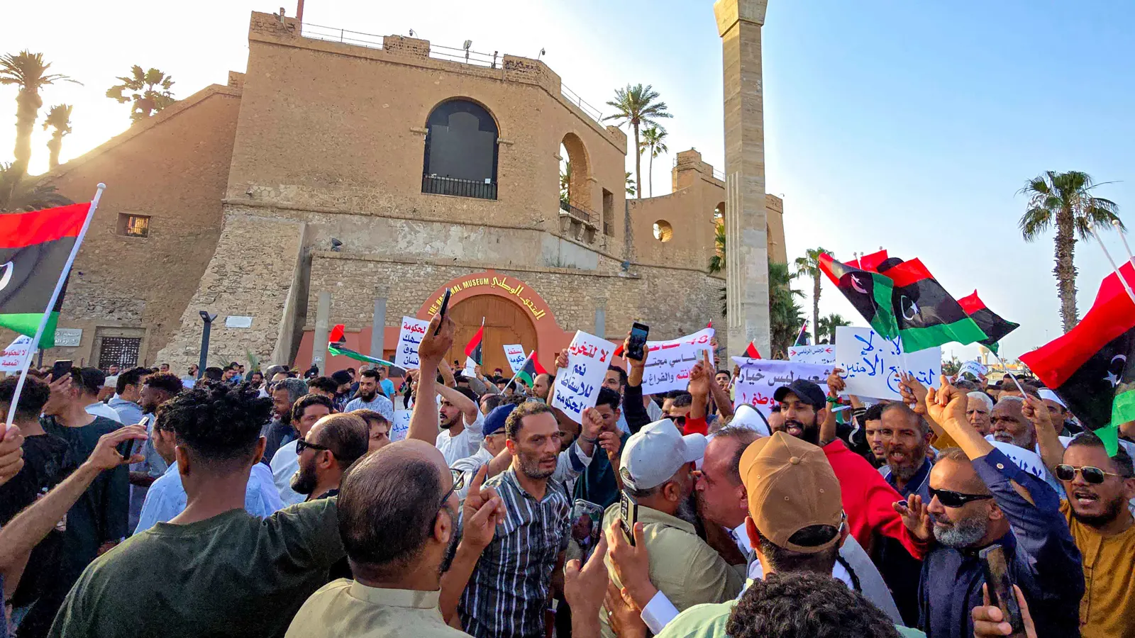 رغم الاحتجاجات.. انطلاق المرحلة الثانية من الانتخابات البلدية في غرب ليبيا