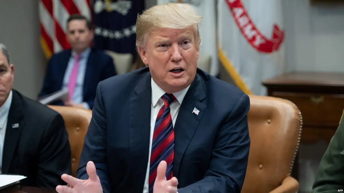 ترامب يدعو إيران للحوار بشأن برنامجها النووي ولا يستبعد العمل العسكري