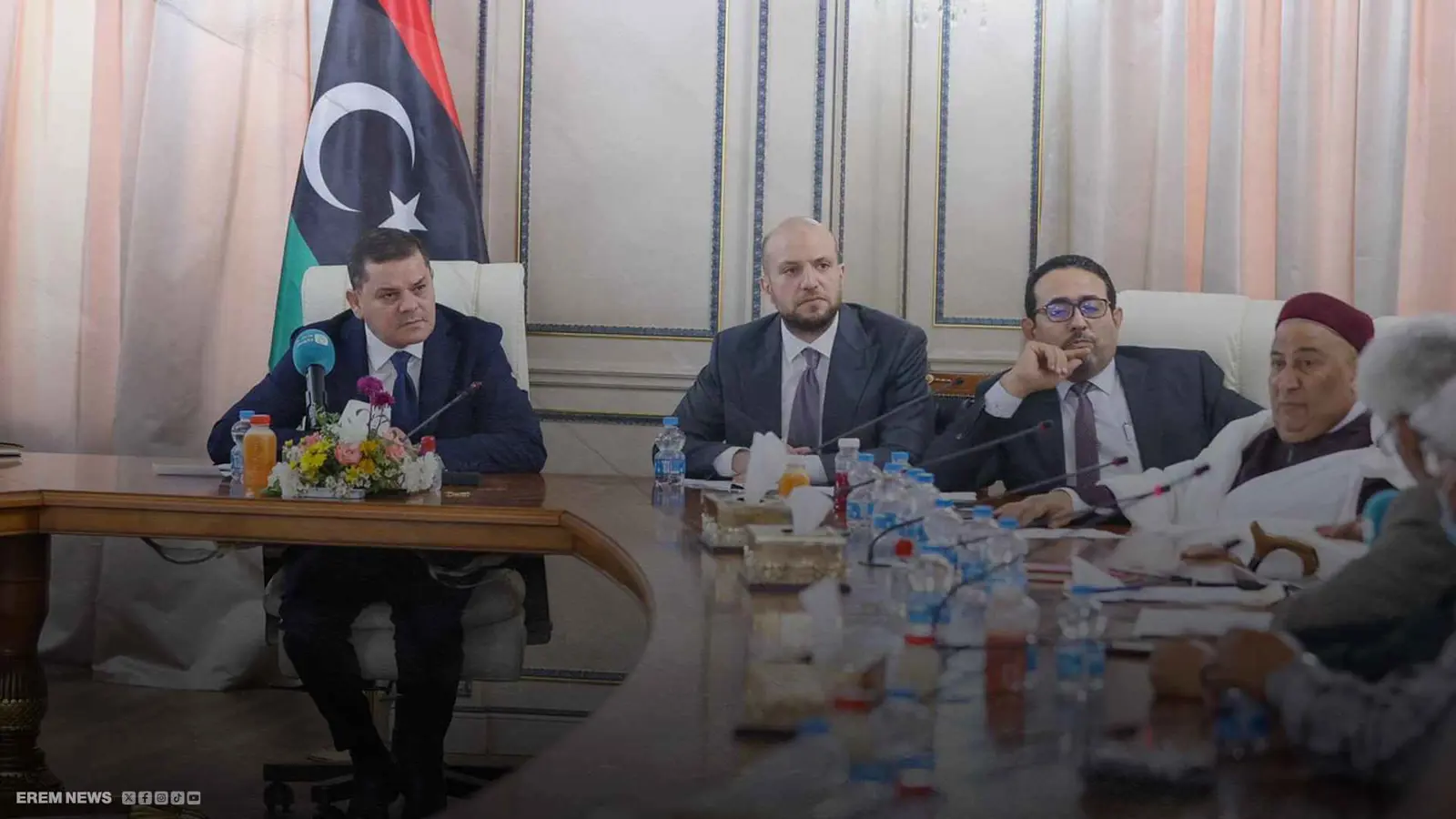 "الجن والحرائق" يشعلان الخلافات في حكومة الوحدة الليبية