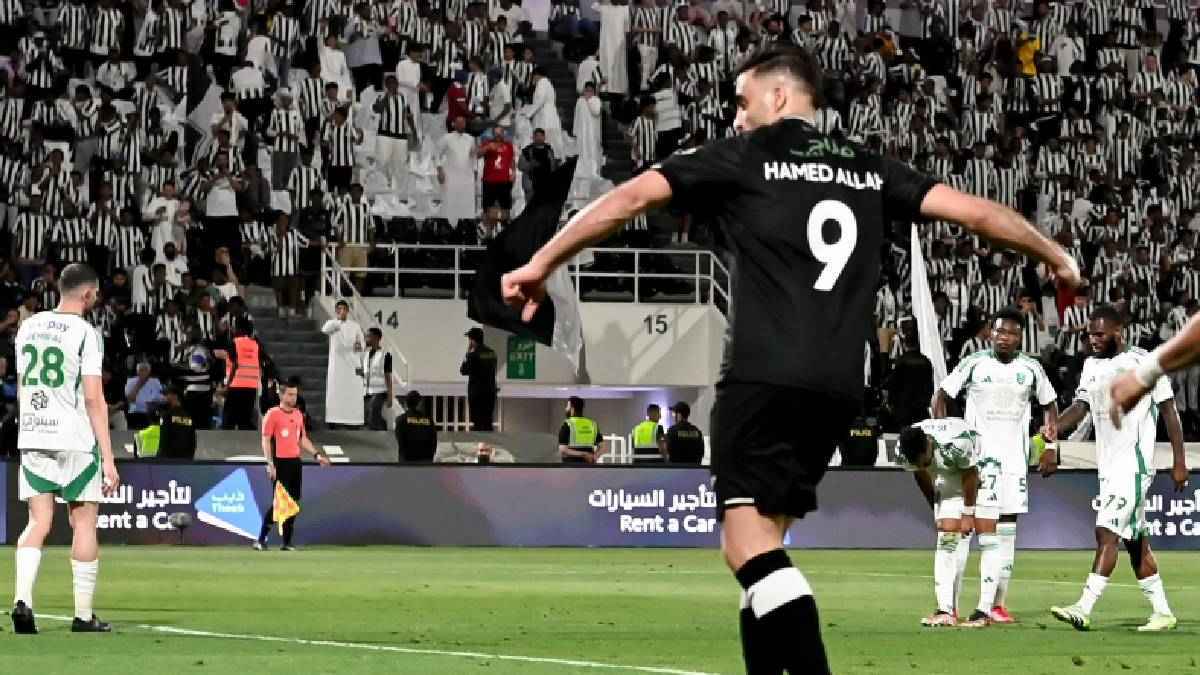 حسم مستقبل عبد الرزاق حمدالله مع الشباب السعودي