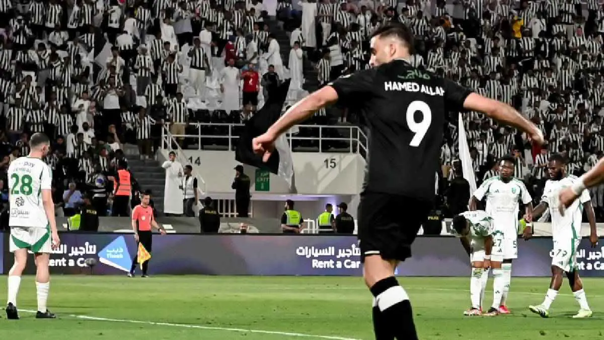 حسم مستقبل عبد الرزاق حمدالله مع الشباب السعودي