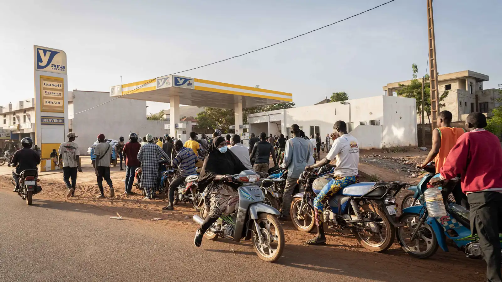 حراك دبلوماسي ورفع للعقوبات.. واشنطن أمام تحدي استعادة نفوذها في مالي