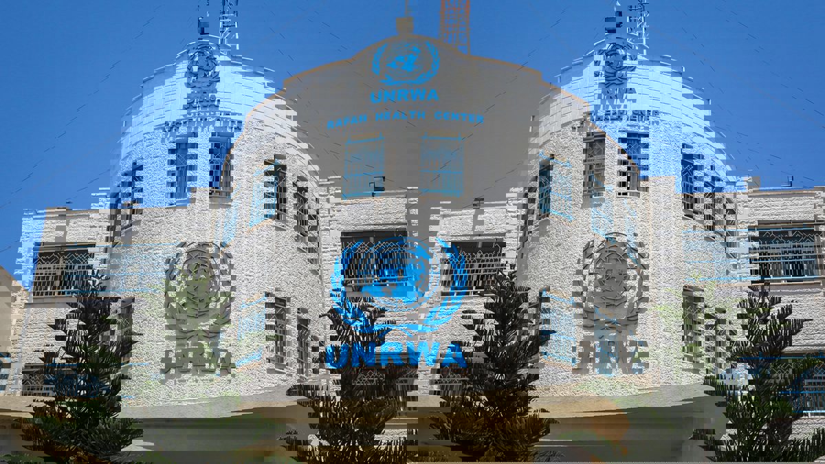 عريقات يطالب الأمم المتحدة بالإسراع في التحقيق بشبهة فساد "الأونروا"