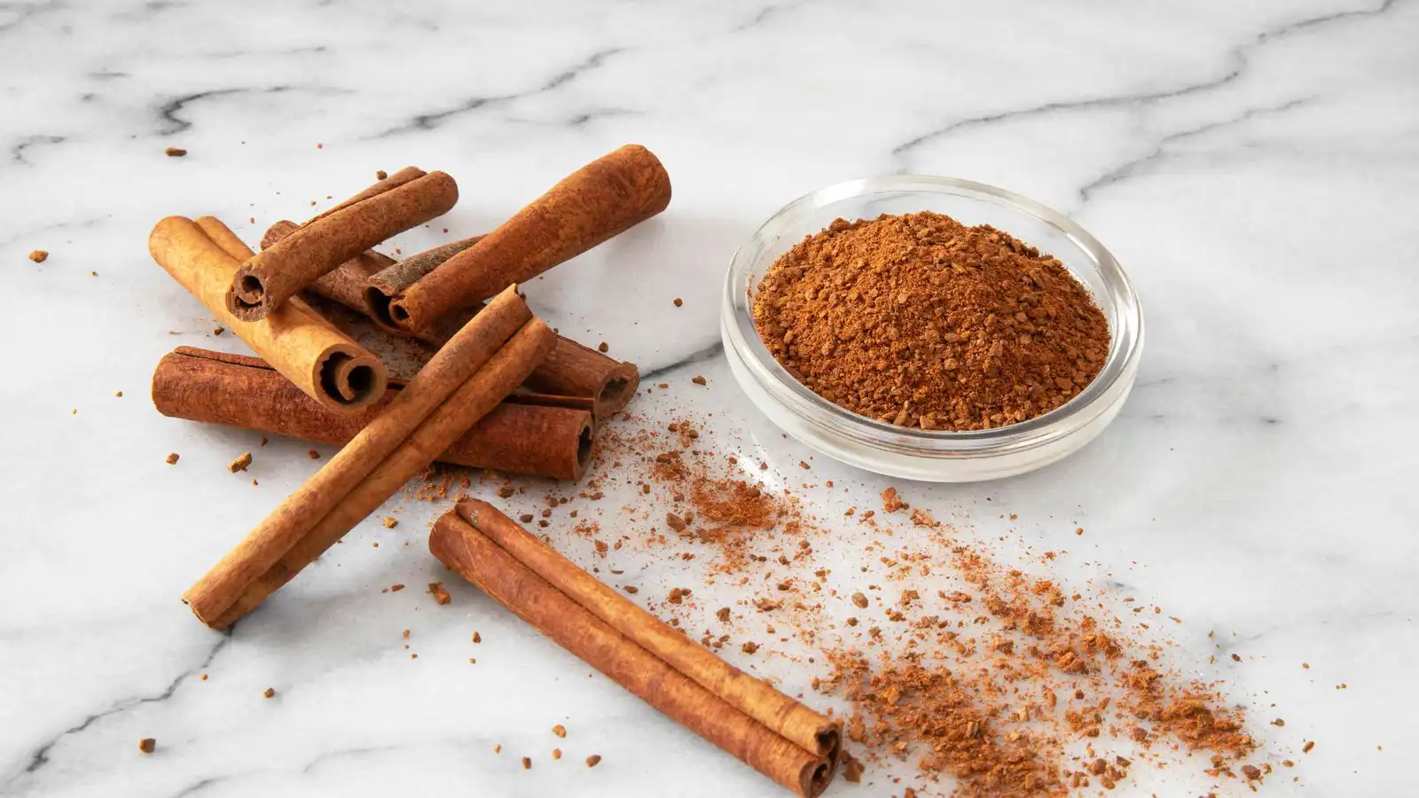 الإفراط في تناول القرفة قد يضر الكبد.. إليك البدائل الآمنة