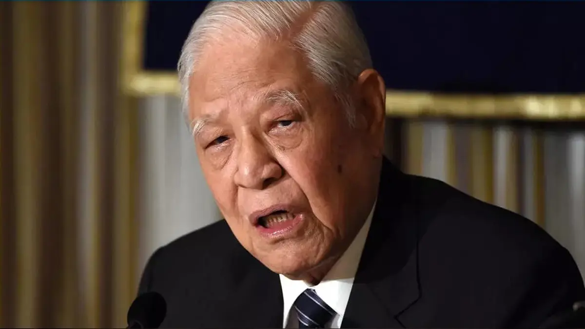 وفاة رئيس تايوان السابق لي تينغ هوي