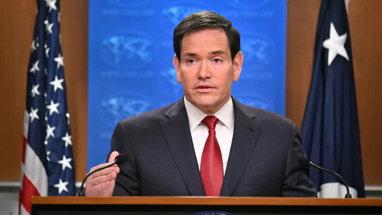 روبيو: الإرهابيون غير العراقيين من "داعش" سيبقون في العراق مؤقتاً