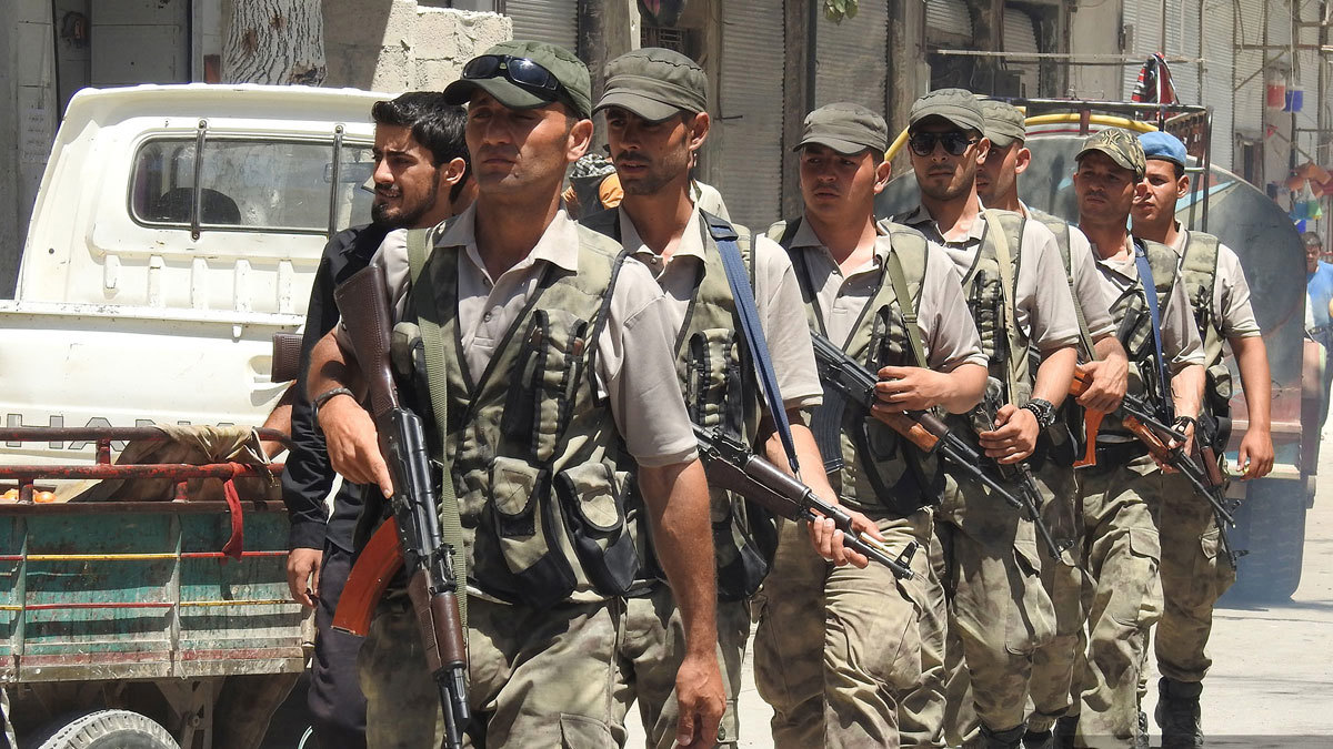 سوريا .. إصابة 5 أشخاص برصاص موالين لتركيا