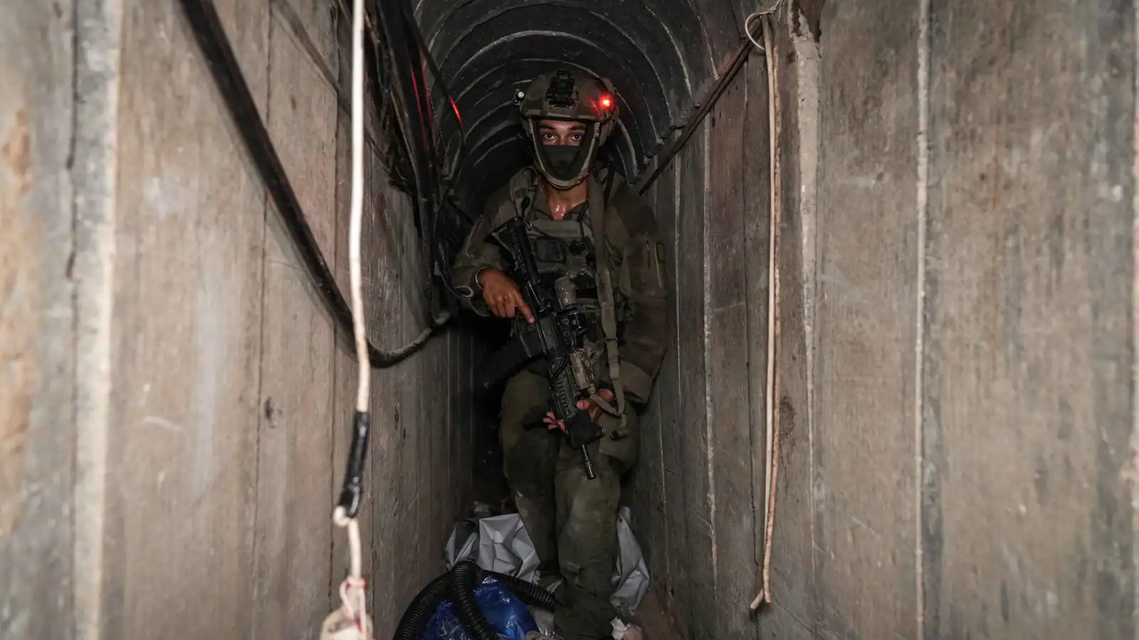 مقتل 11 من عناصر حماس في غارات إسرائيلية على أنفاق غزة (فيديو)