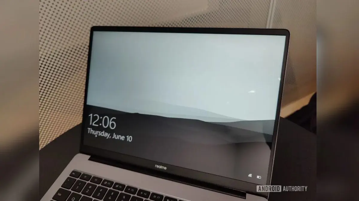 تسريبات تكشف تصميم لابتوب ريلمي الكامل (صور)‎