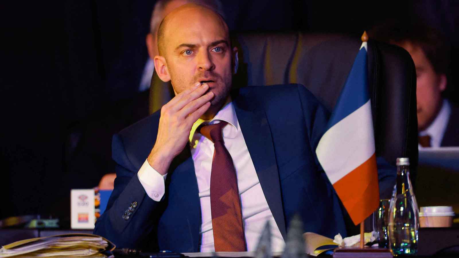 إيران تندد بـ"التهديدات" الفرنسية بفرض عقوبات جديدة