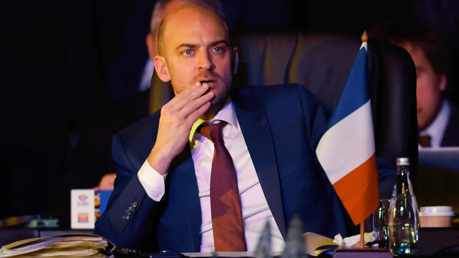 إيران تندد بـ"التهديدات" الفرنسية بفرض عقوبات جديدة