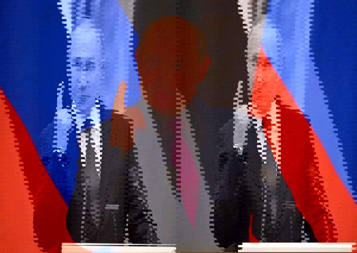 بعد تهديده الغرب بـ"الثالوث النووي".. هل يفعلها بوتين؟