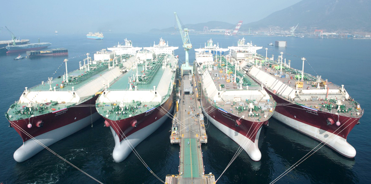 قطر تبدأ حرب أسعار لحماية سوق الغاز الطبيعي المسال في آسيا