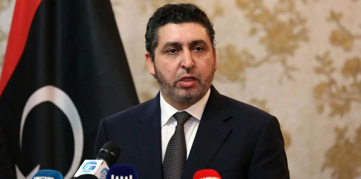 الغويل يلوّح بمعاقبة وزراء حكومة الوفاق الليبية