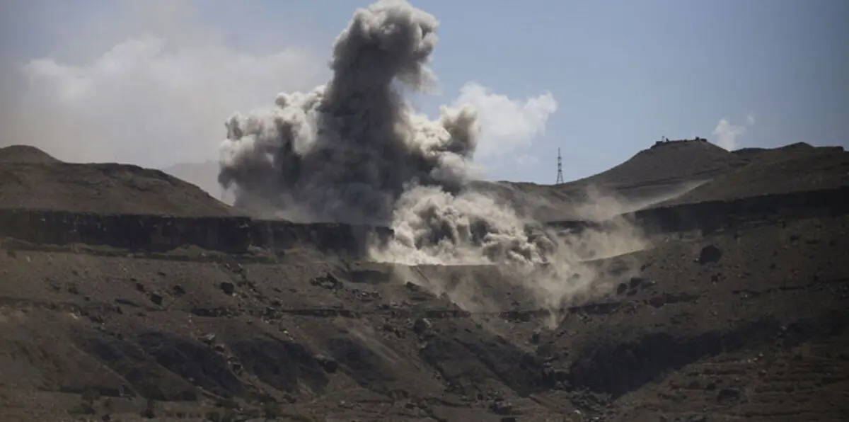 غارات التحالف تقتل 30 حوثيًا في صنعاء