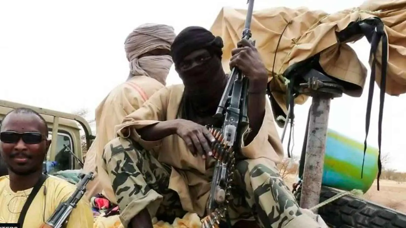 عبر قطع الوقود والبضائع.. حصار "القاعدة" يهدد بإسقاط باماكو