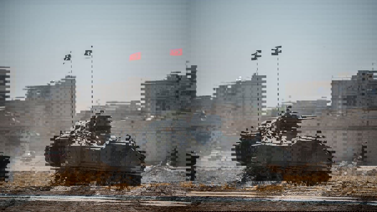 وكالة: إصابة 3 من قوات الأمن التركية في هجوم صاروخي على الحدود مع سوريا
