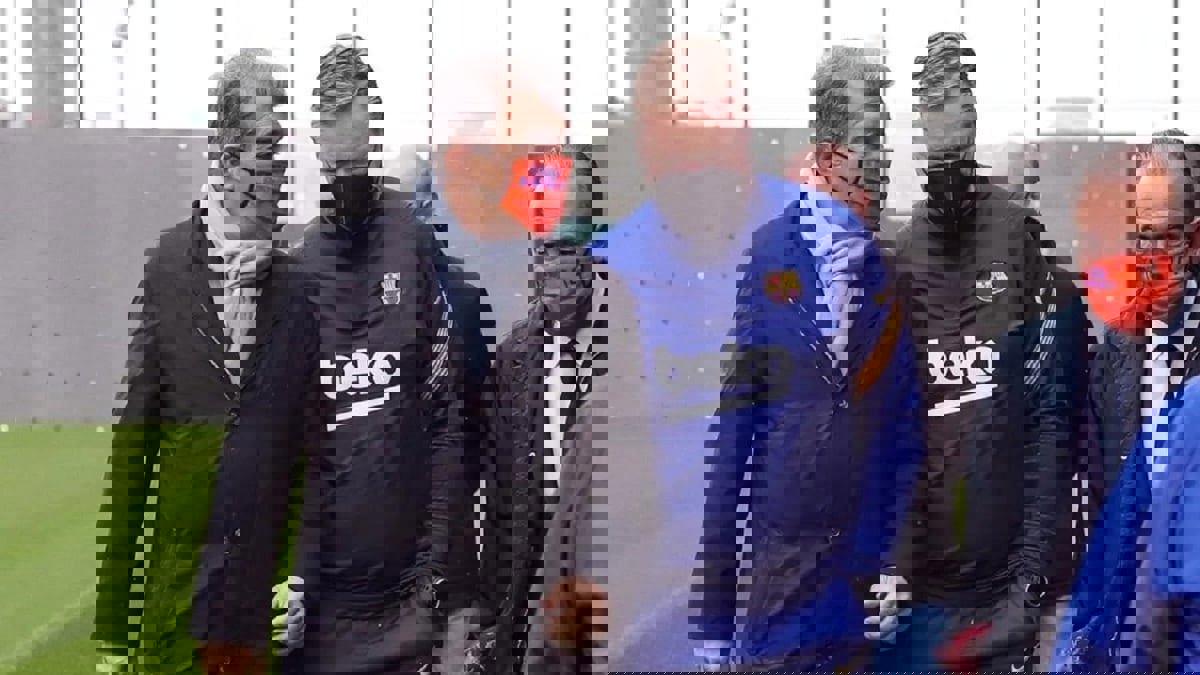 رونالد كومان ينتقد لابورتا.. لماذا تركت ميسي يرحل ودفعت 55 مليون يورو من أجل فيران توريس؟