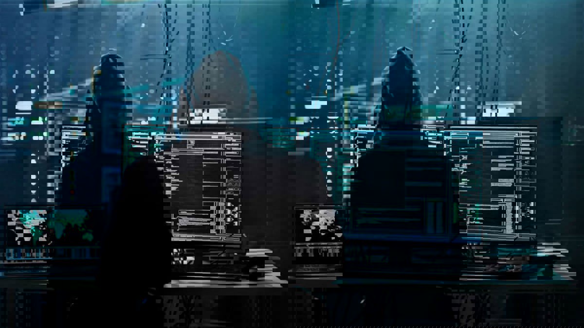 واشنطن تعرض 10 ملايين دولار للعثور على ستة قراصنة روس