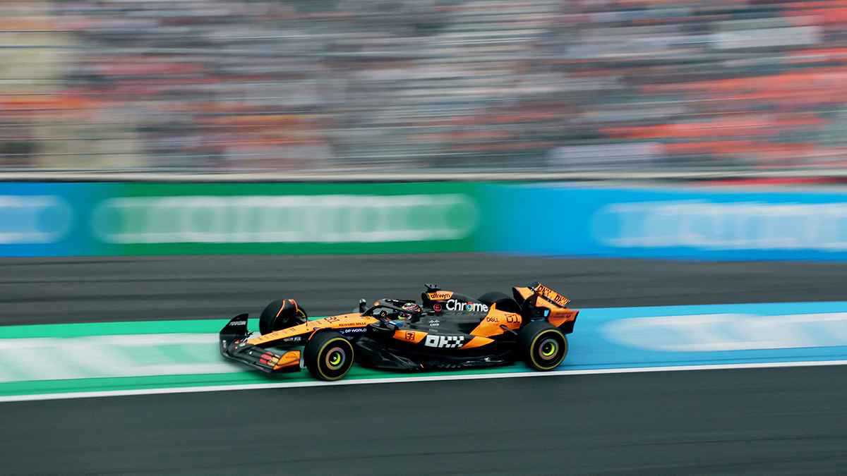 فورمولا 1: نوريس يتفوق على بياستري في التجارب الحرة الأولى لسباق هولندا