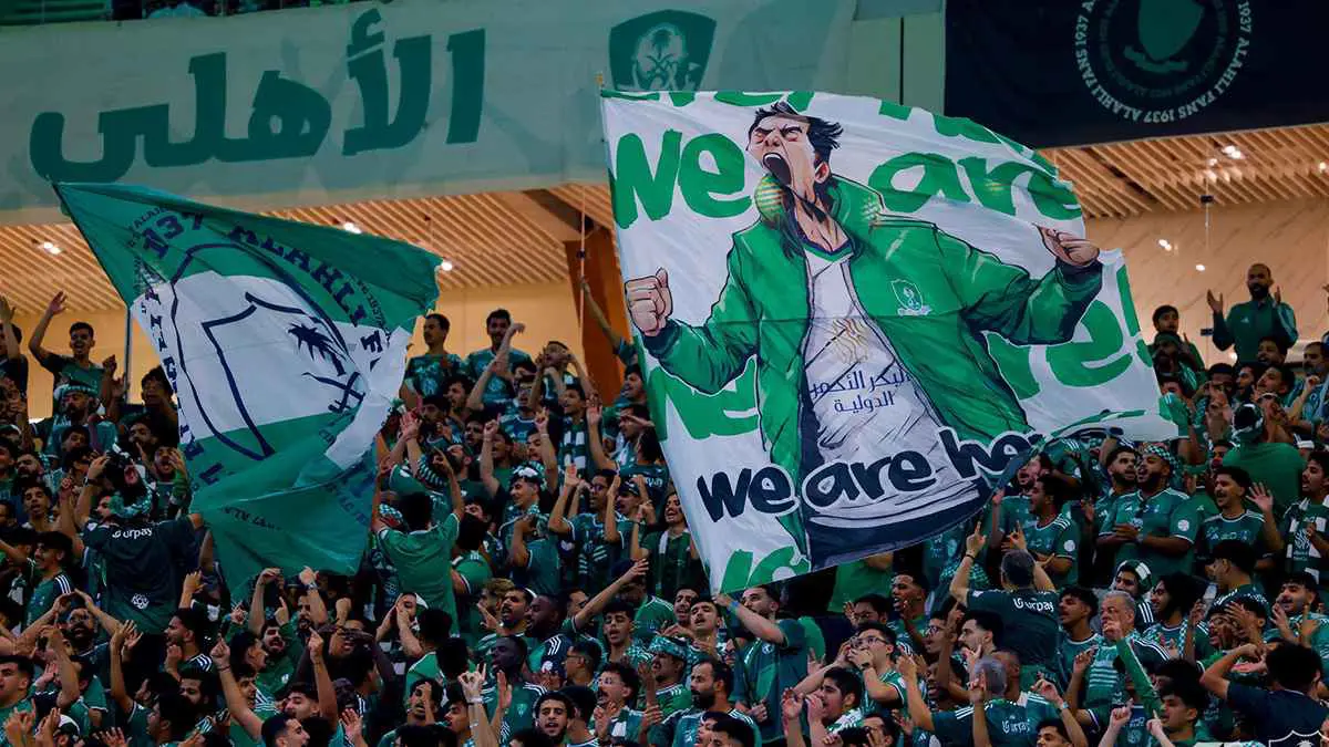مفاجأة رائعة من الأهلي السعودي لجماهيره