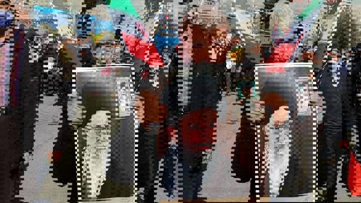 وسط توتر العلاقات.. إيرانيون يحتجون أمام السفارة الألمانية لدى طهران