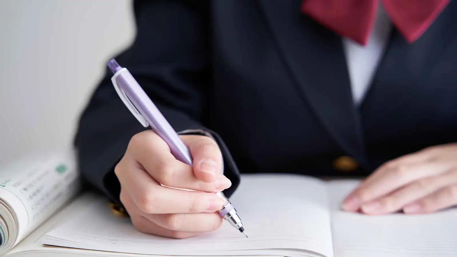 هل "الضغط النفسي" سلاح سري لنجاح الطلاب في الامتحانات؟