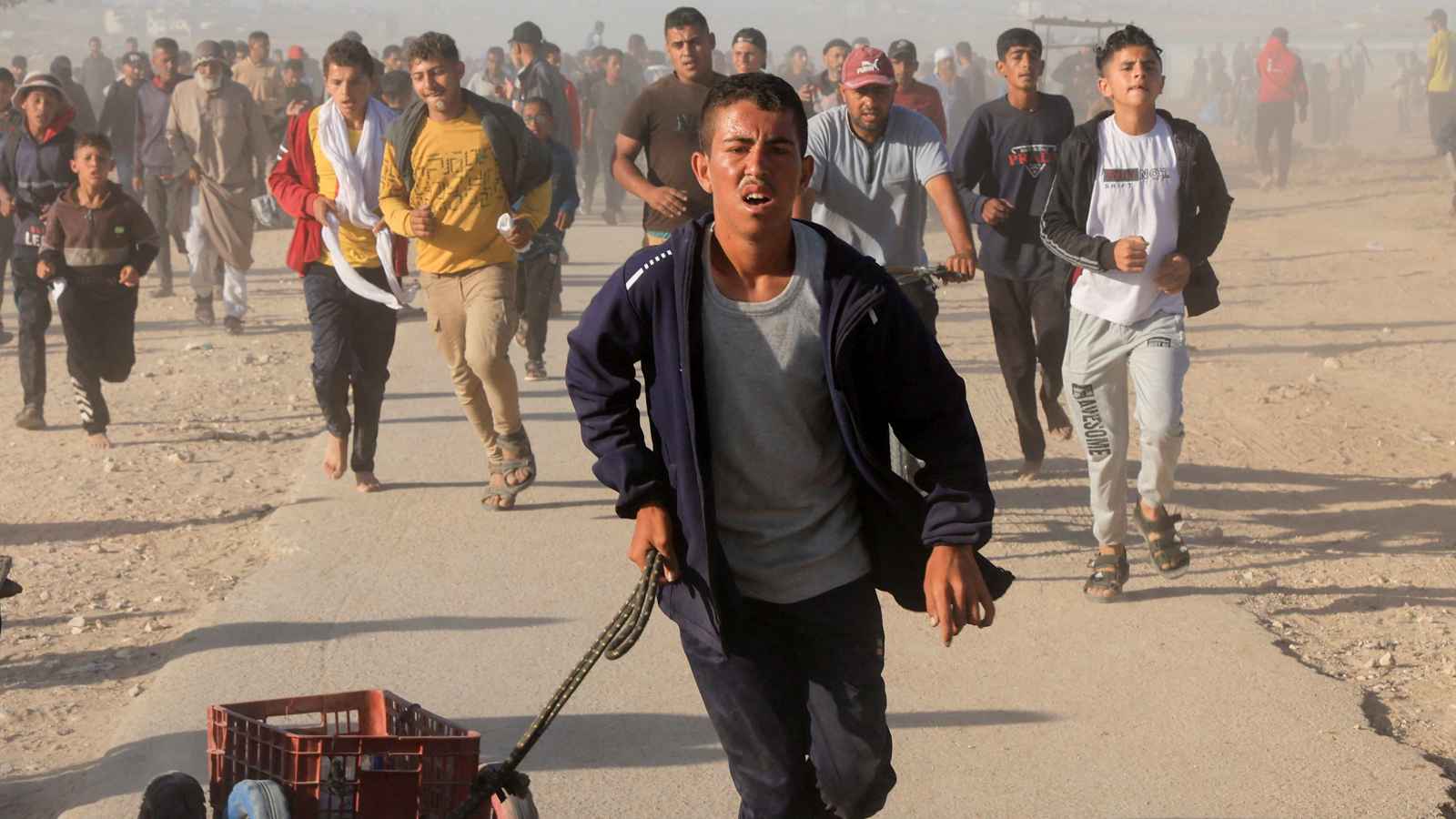 انقطاع الاتصالات في غزة بعد استهداف خط ألياف ضوئية