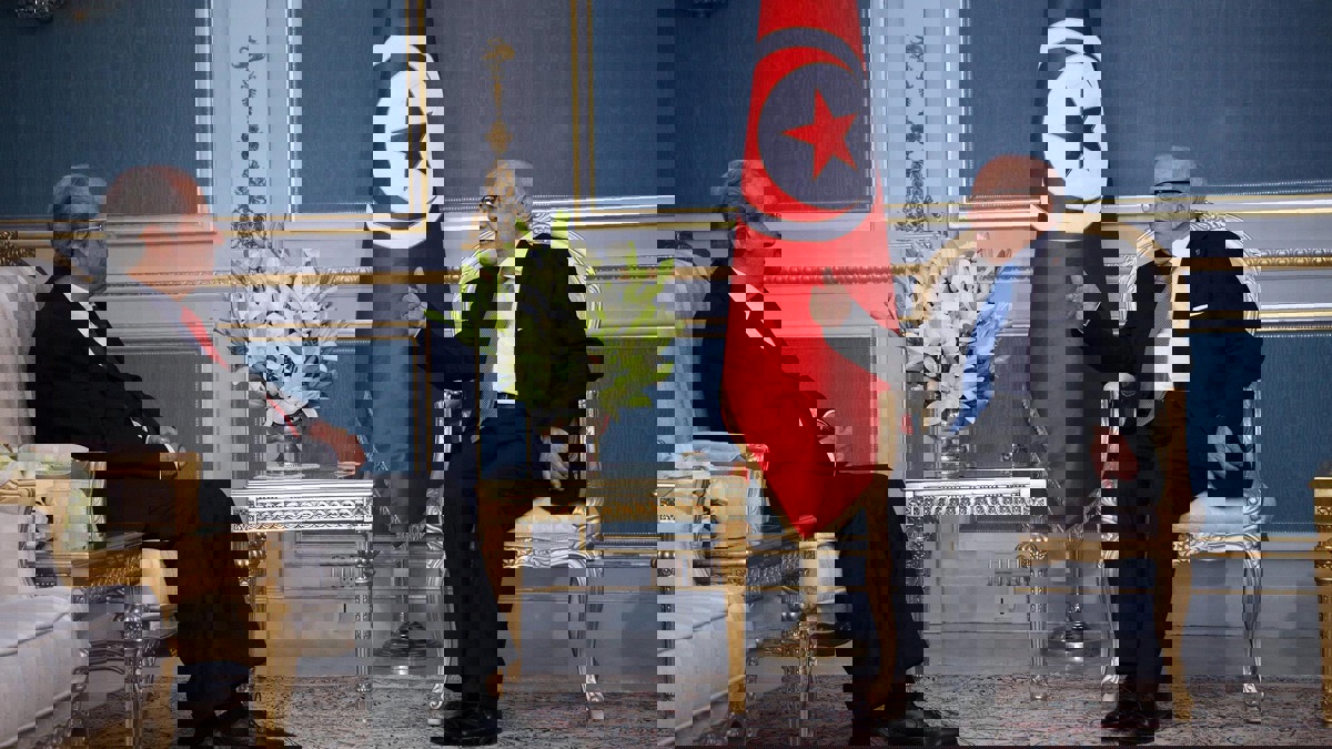 بعد وفاة السبسي.. تقديم موعد انتخابات الرئاسة في تونس