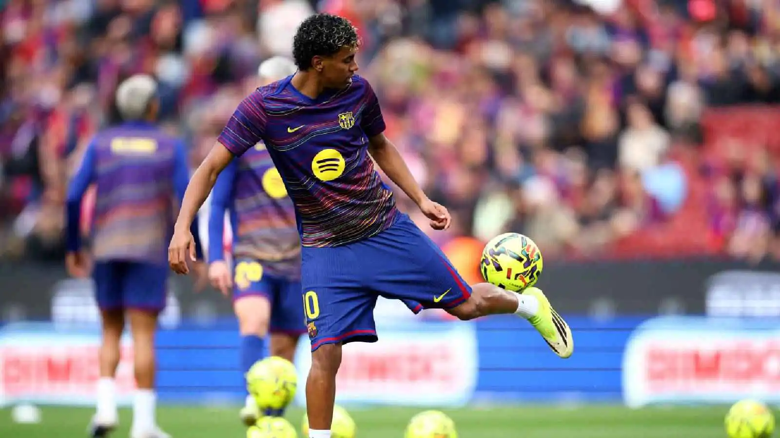 أول تعليق من لامين يامال بعد تسجيله "هاتريك" وهو صائم