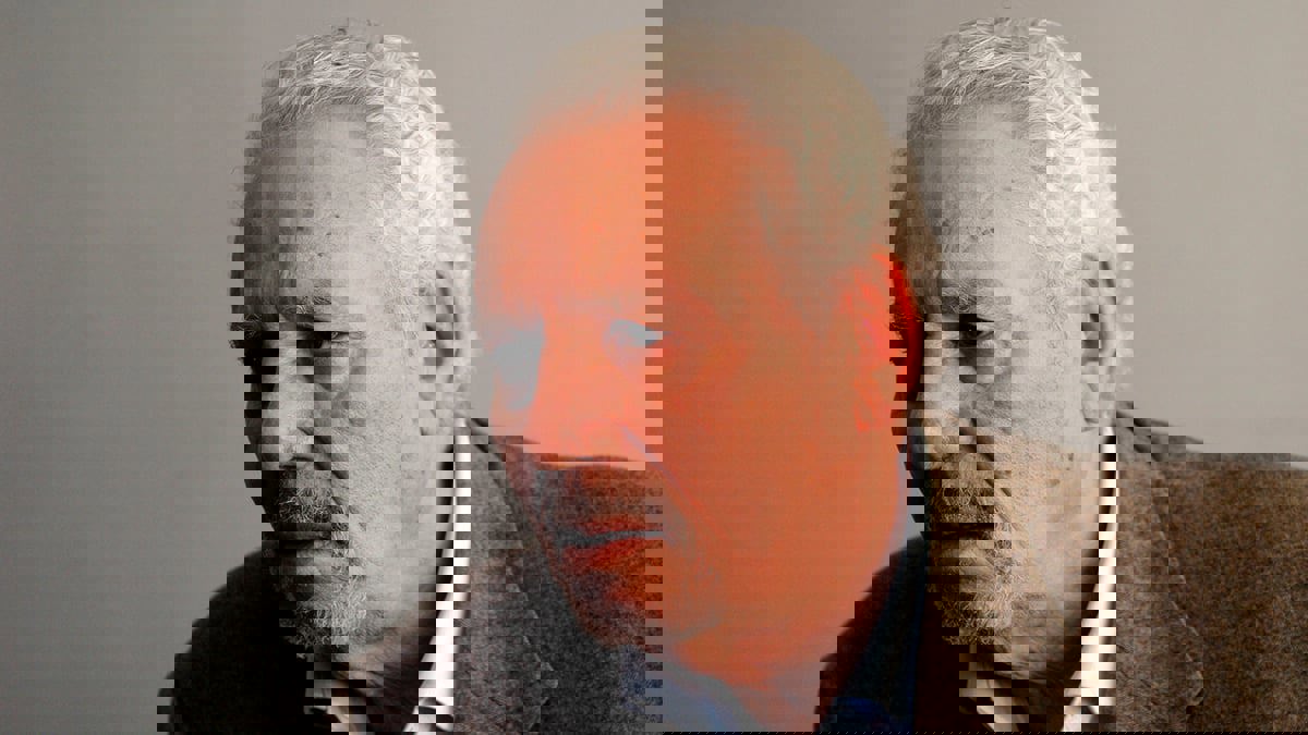 الجنرال الجزائري خالد نزار.. صانع الرؤساء والعشرية السوداء (فيديو)