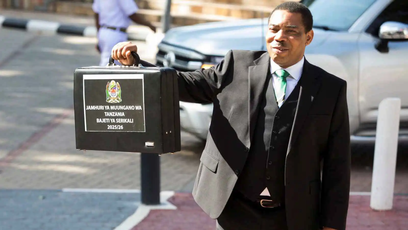 رئيسة تنزانيا تعيّن مويجولو نشيمبا رئيسا للوزراء