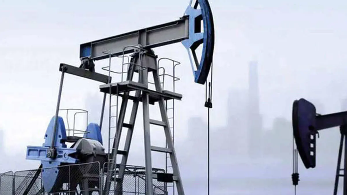 توترات الشرق الأوسط تدفع أسعار النفط صوب تحقيق أكبر مكسب أسبوعي في أشهر