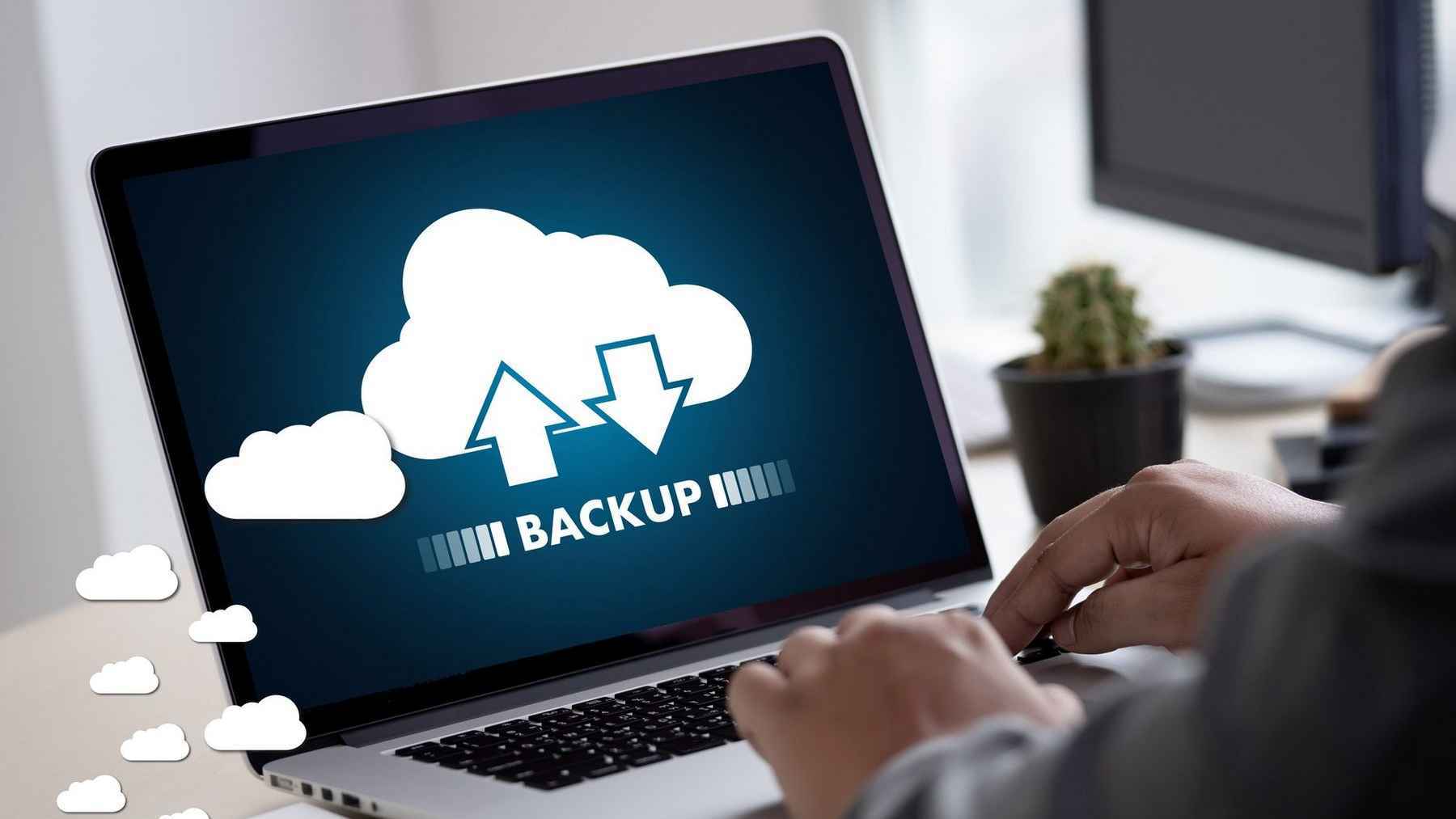 النسخ الاحتياطي.. "طوق النجاة" لحماية بياناتك