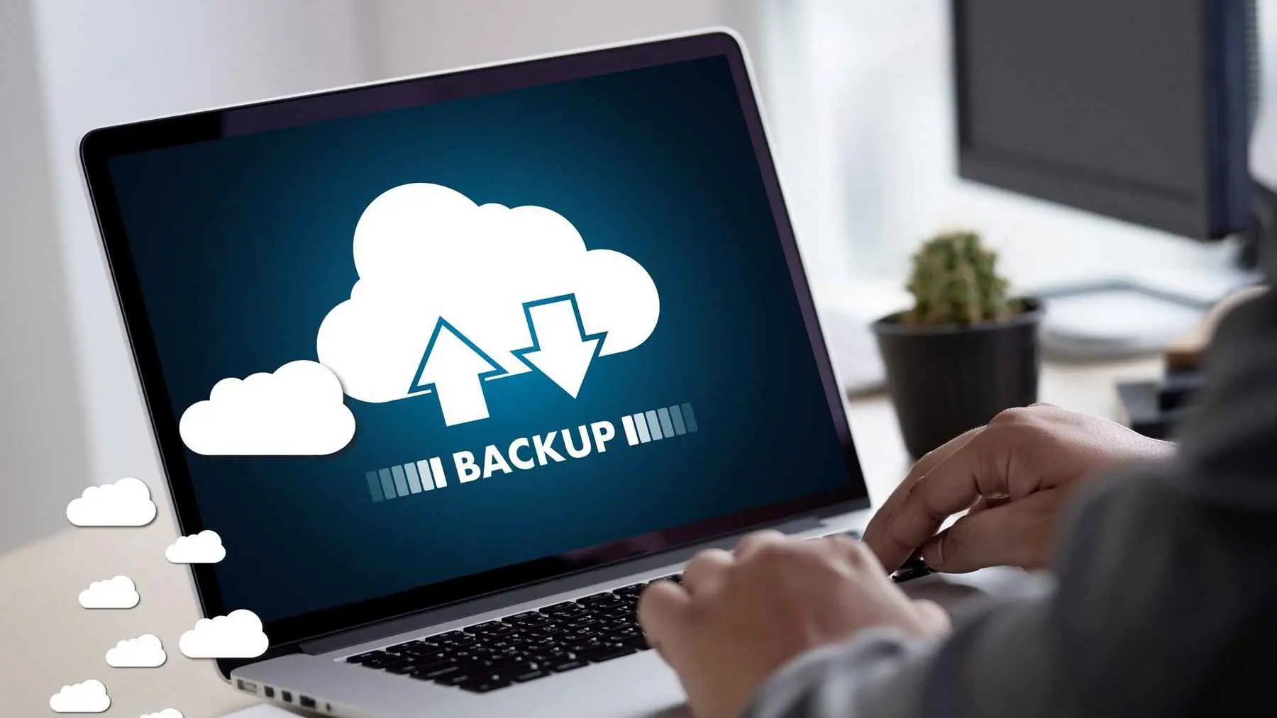 النسخ الاحتياطي.. "طوق النجاة" لحماية بياناتك