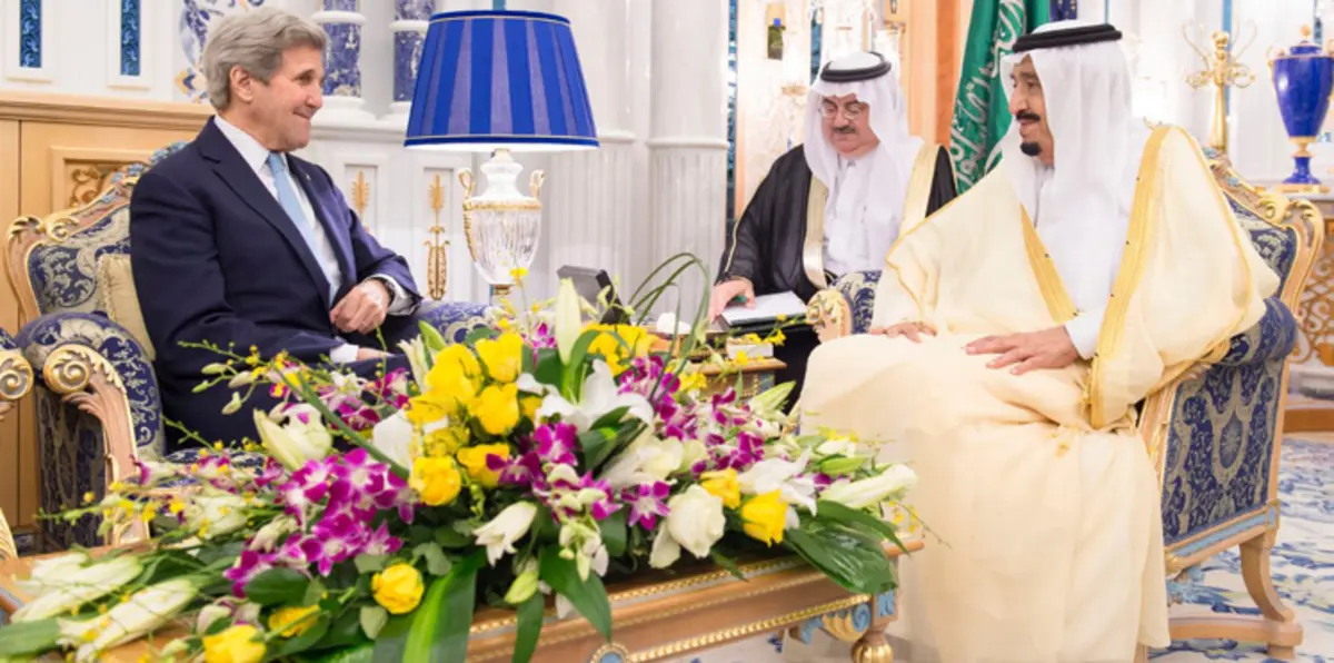 كيري يجتمع مع العاهل السعوديّ لبحث "خلافات تكتيكية" بشأن سوريا 