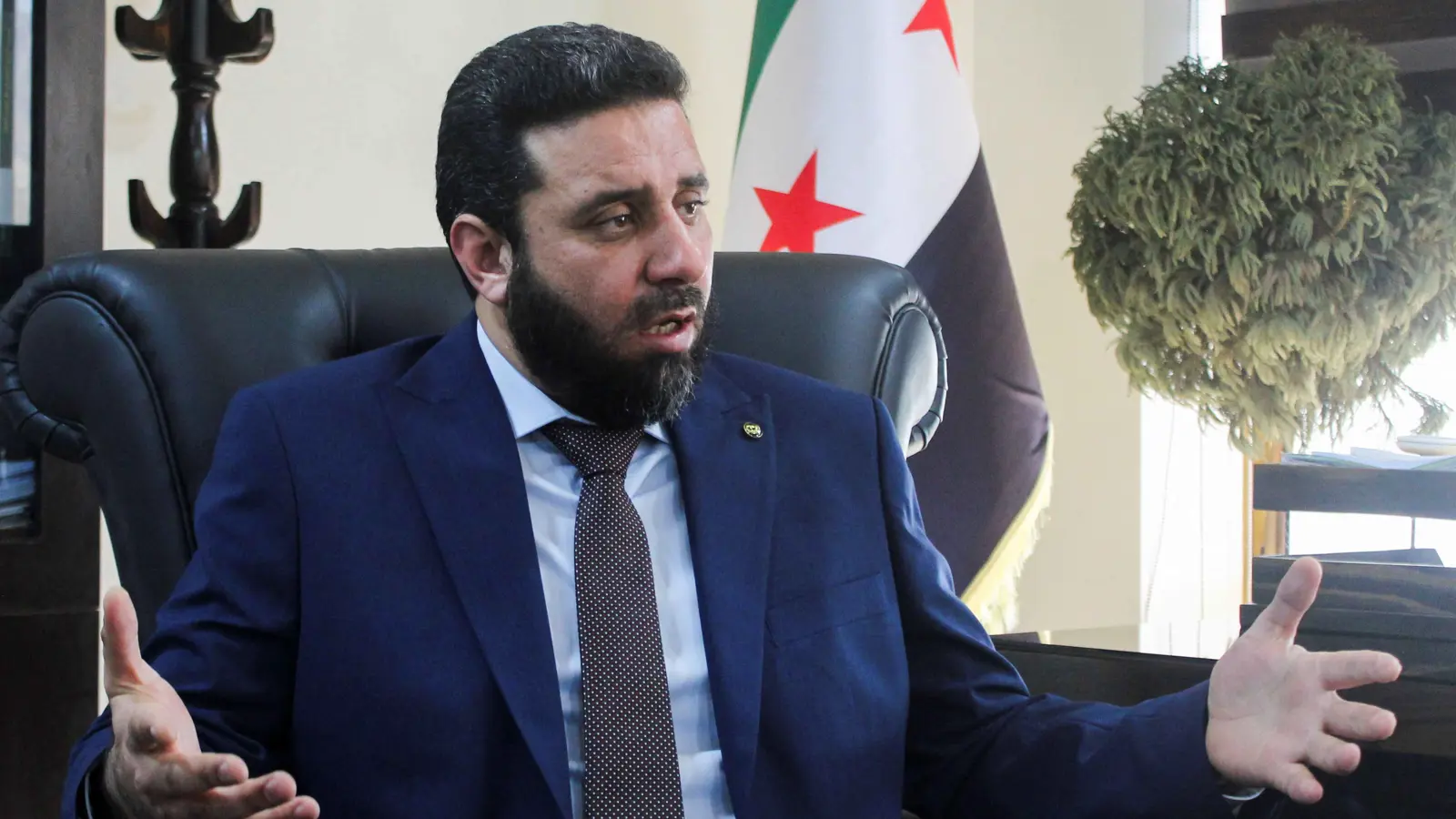 وزير التجارة السوري: نواجه "كارثة" إذا استمرت العقوبات الأمريكية