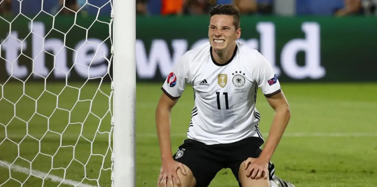 آرسنال يقدم عرضًا مغريًا لدراكسلر.. وتوقف صفقة تيفيز مع وستهام