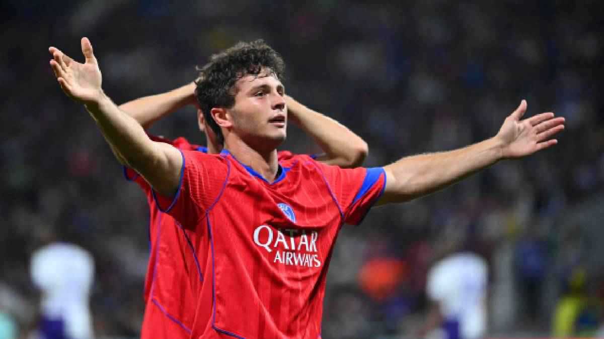 هدفان بنفس الطريقة.. جواو نيفيز يبهر جماهير باريس سان جيرمان أمام تولوز (فيديو)