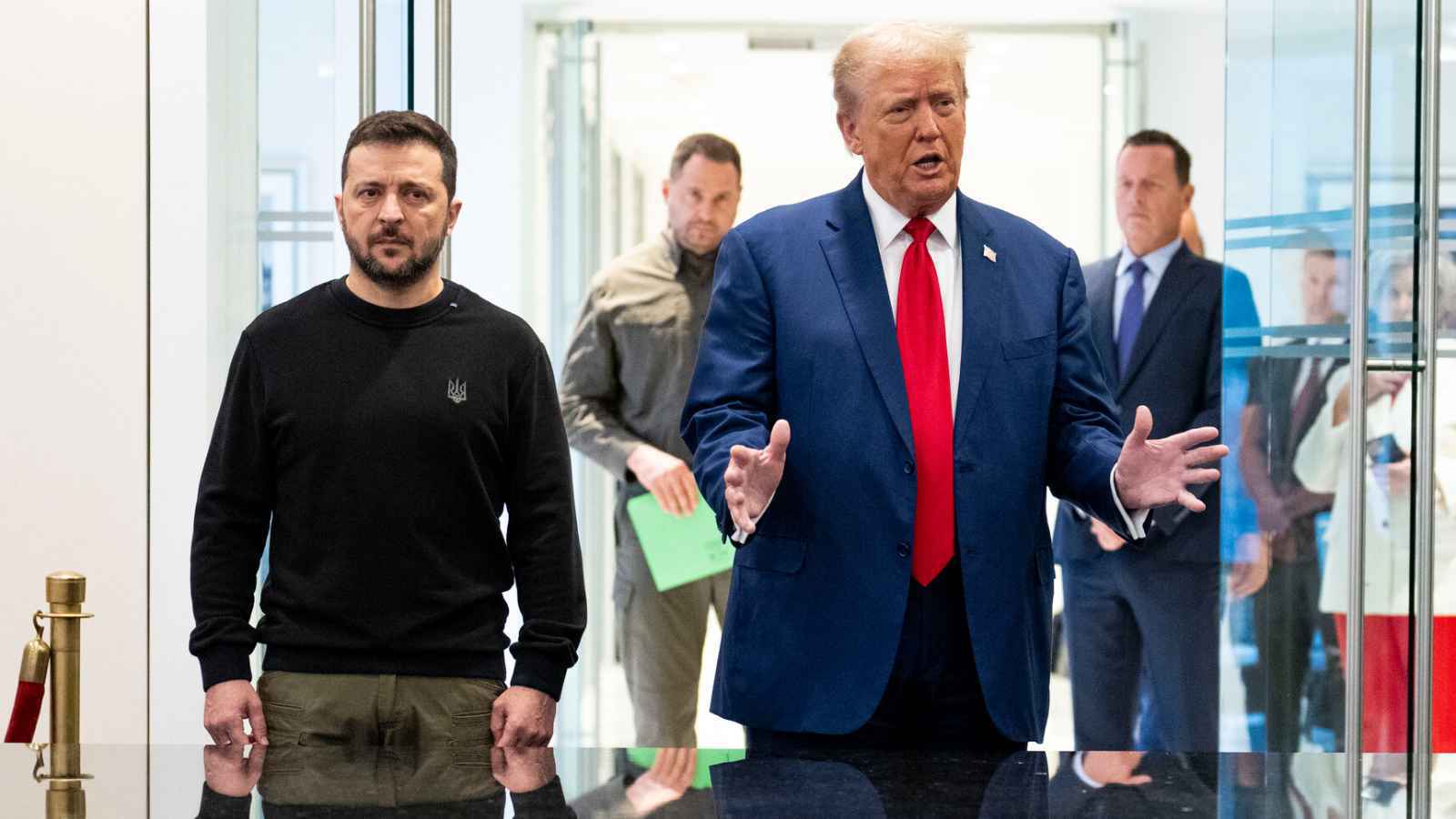 زيلينسكي: أجريت محادثة "جيدة وبناءة" مع ترامب