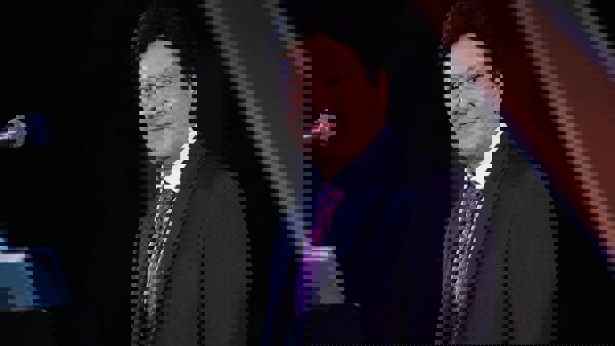 أول ظهور للفنان محمد الحلو بعد خضوعه لعملية جراحية