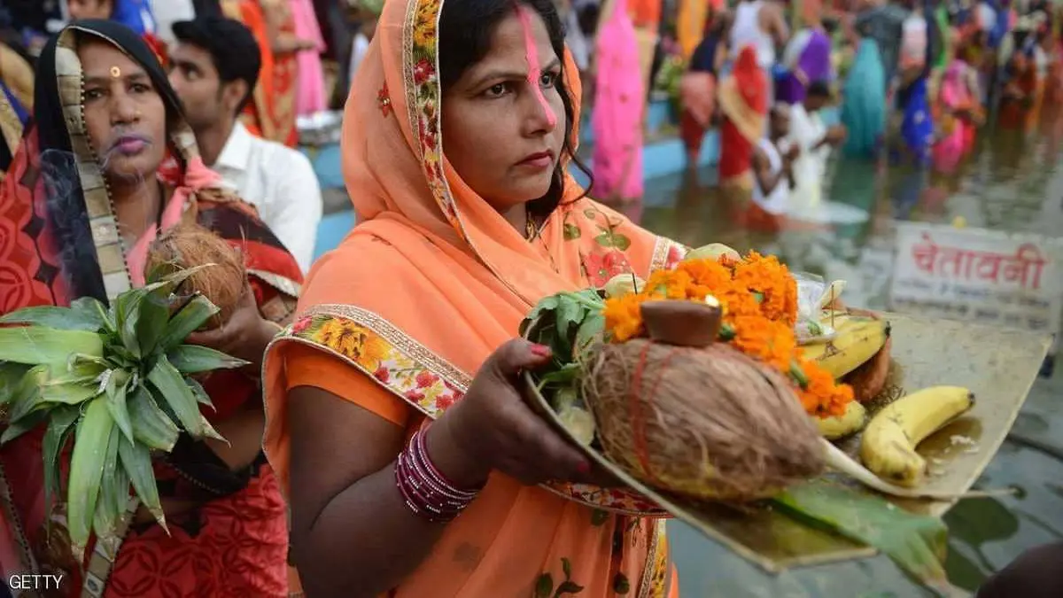 11 قتيلًا وأكثر من 90 مصابًا بعد تناول طعام في معبد بالهند ‎(صور)