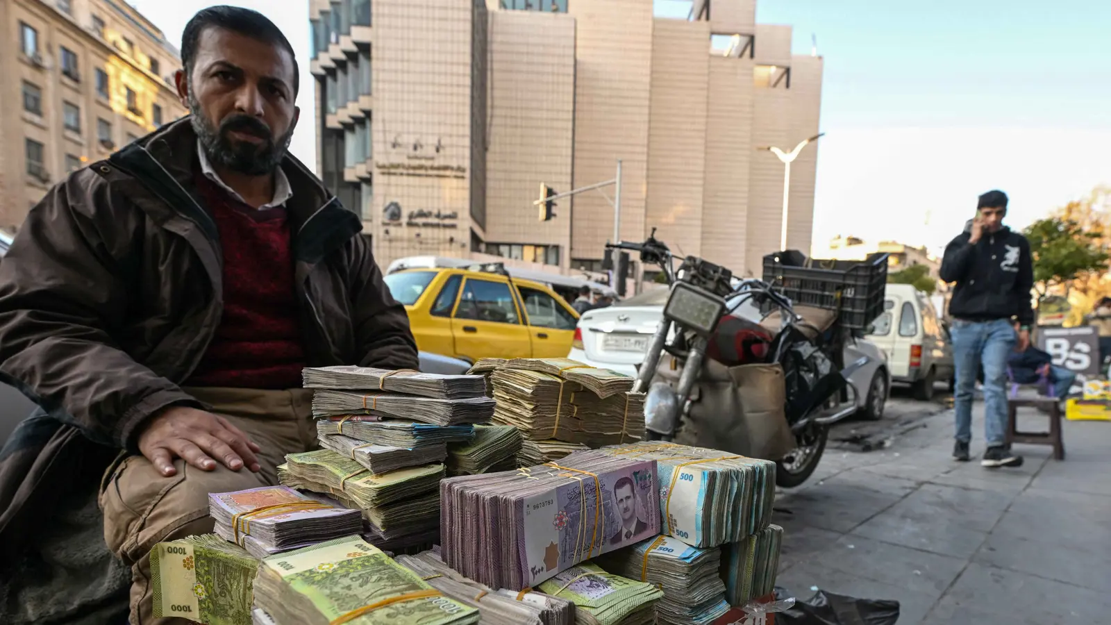 تعليق أوروبي وشيك للعقوبات المفروضة على سوريا