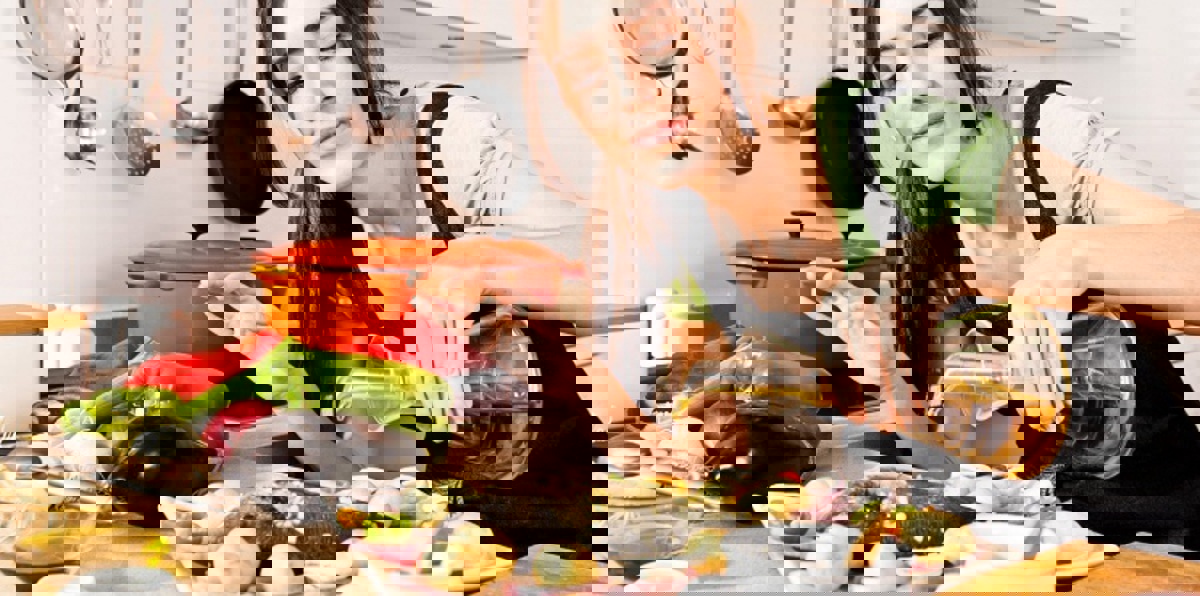 دراسة: الطعام القليل يُعدل مزاج الإنسان